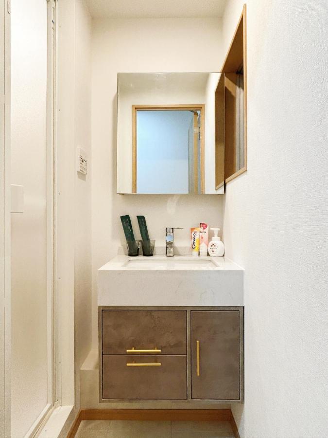 Louis House: Ueno Oasis Near Yamanote Line Tóquio